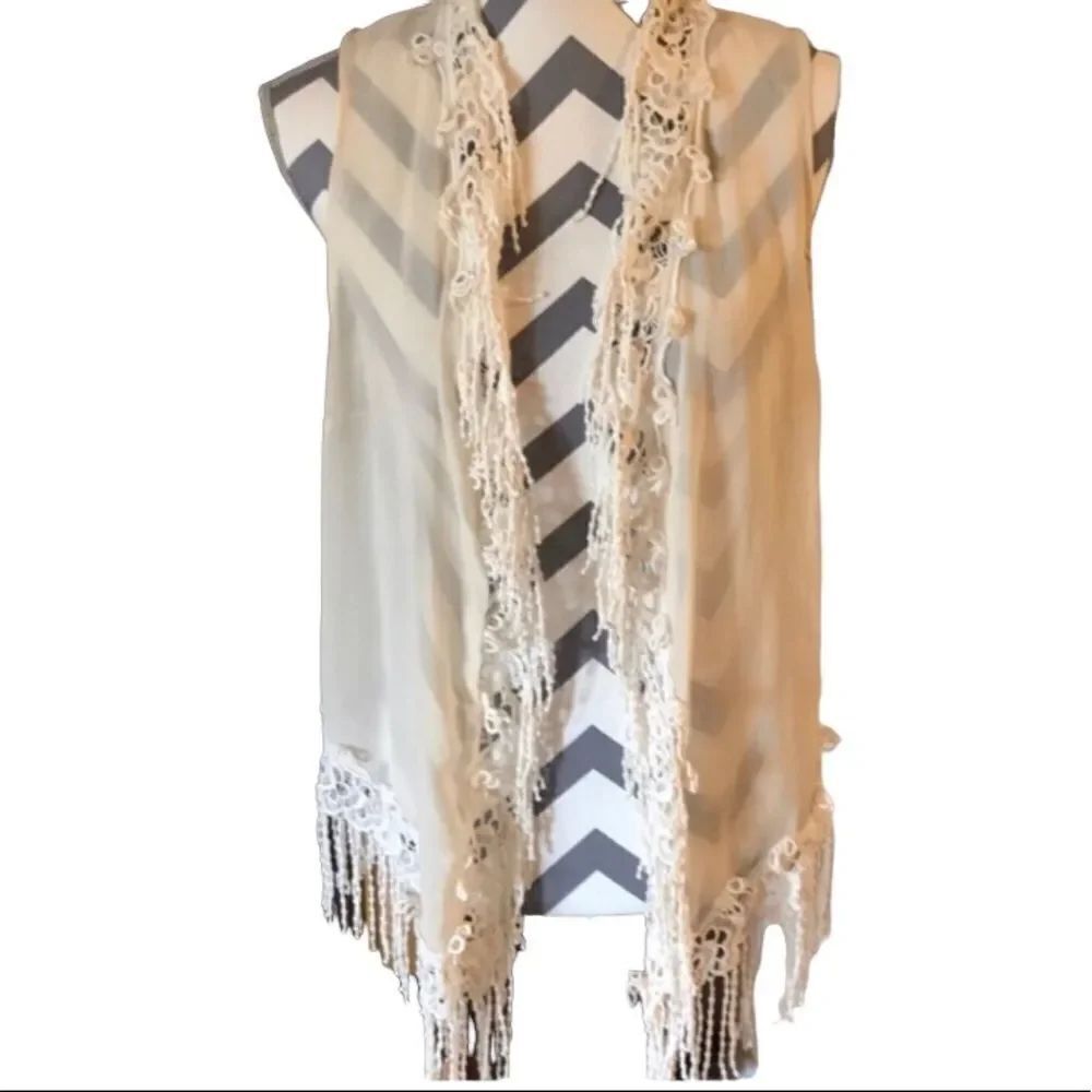 - Daytrip Sheer Lacey Cream Colored Vest MEDIUM
